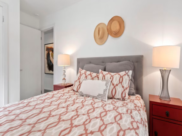 luxury Four_Bedroom Home in Southamptons - Perfect for Families